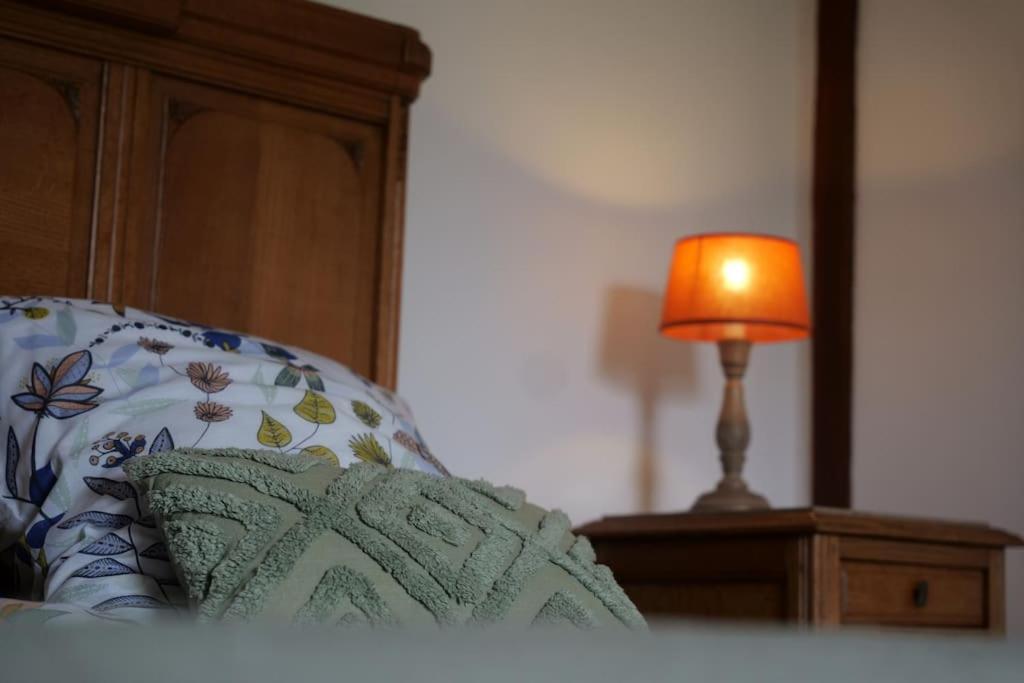 Gite La Dame Au Lit Gite A La Ferme Momignies Luaran gambar